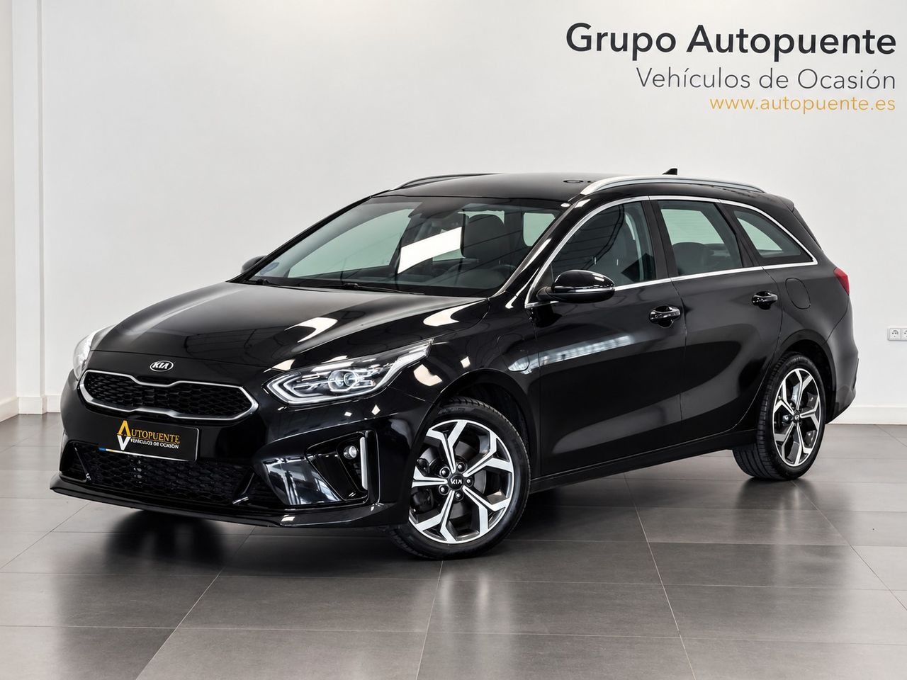 Kia Ceed E-TECH PHEV  foto 7