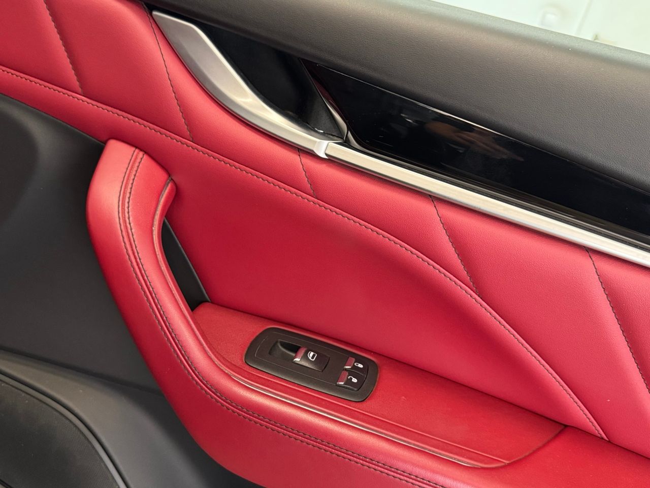 Maserati Levante GT AUTO 4WD miniatura 27