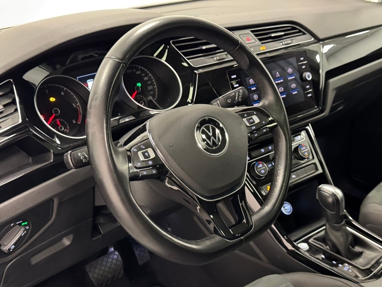 Volkswagen Touran SPORT TDI DSG foto 17