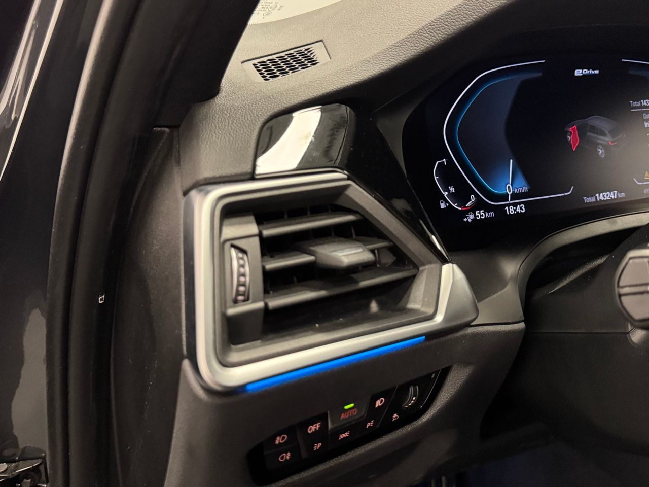 BMW Serie 3 330E XDRIVE miniatura 15