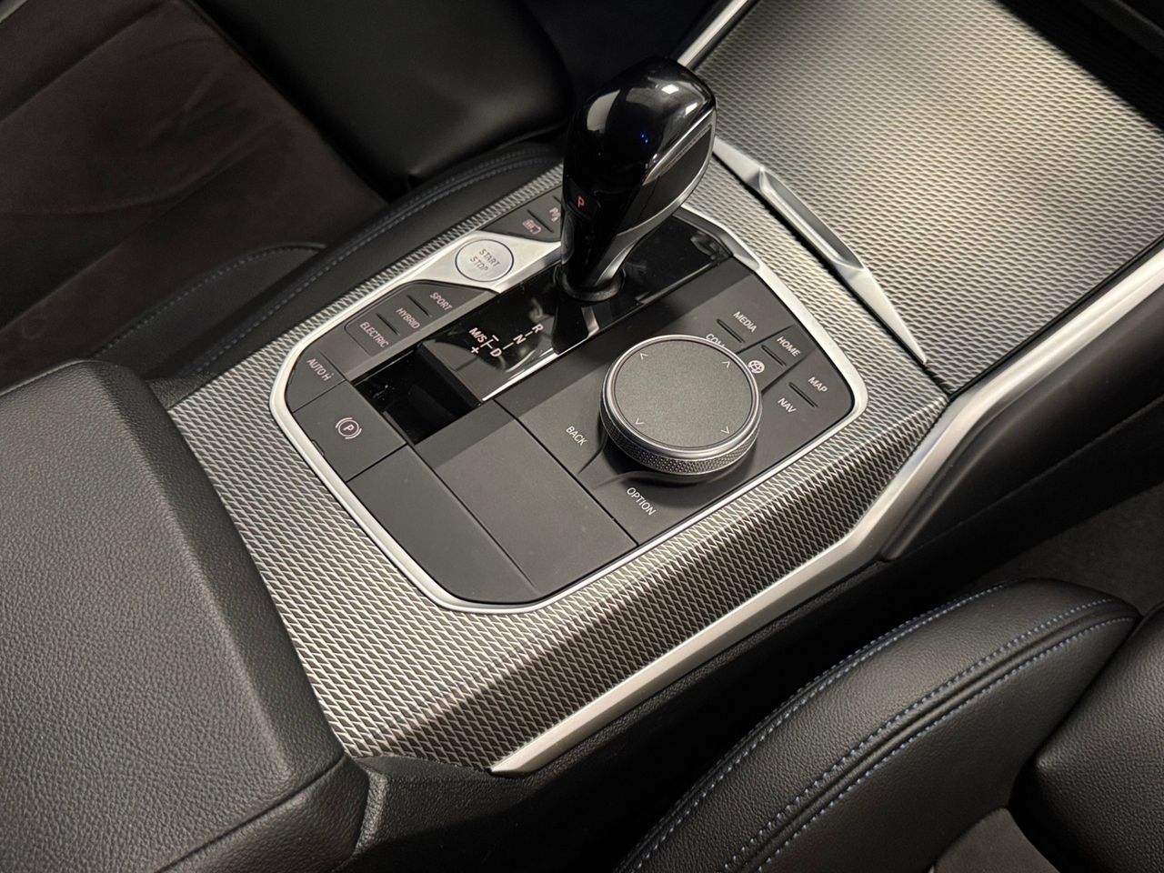 BMW Serie 3 330E XDRIVE miniatura 38