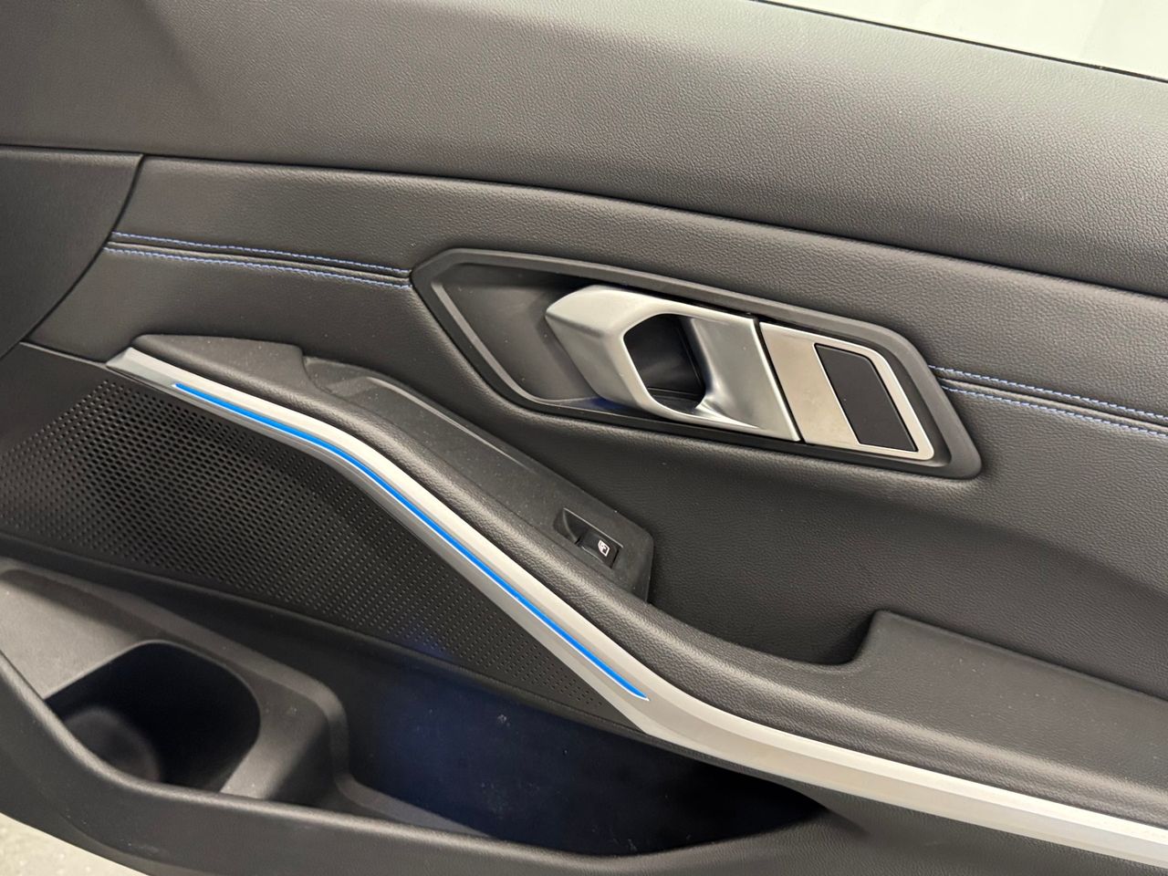 BMW Serie 3 330E XDRIVE foto 26
