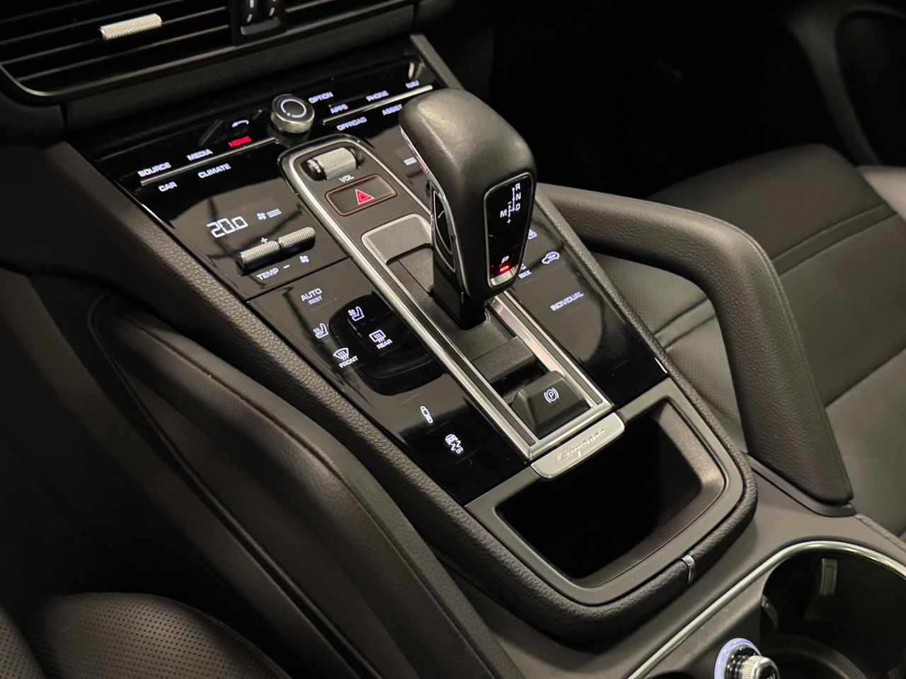 Porsche Cayenne CAYENNE COUPE E-HYBRID  miniatura 25