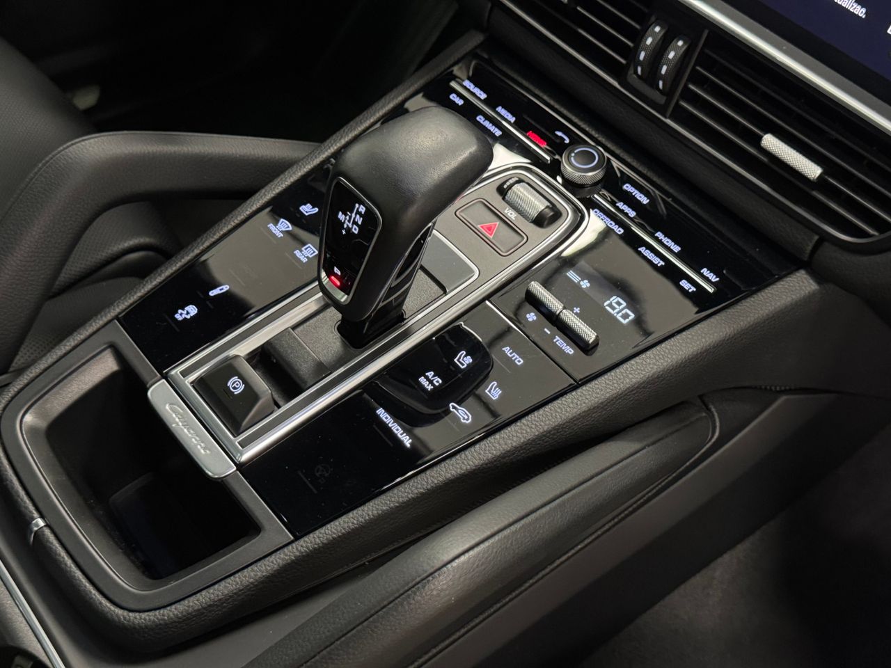 Porsche Cayenne CAYENNE COUPE E-HYBRID  miniatura 39