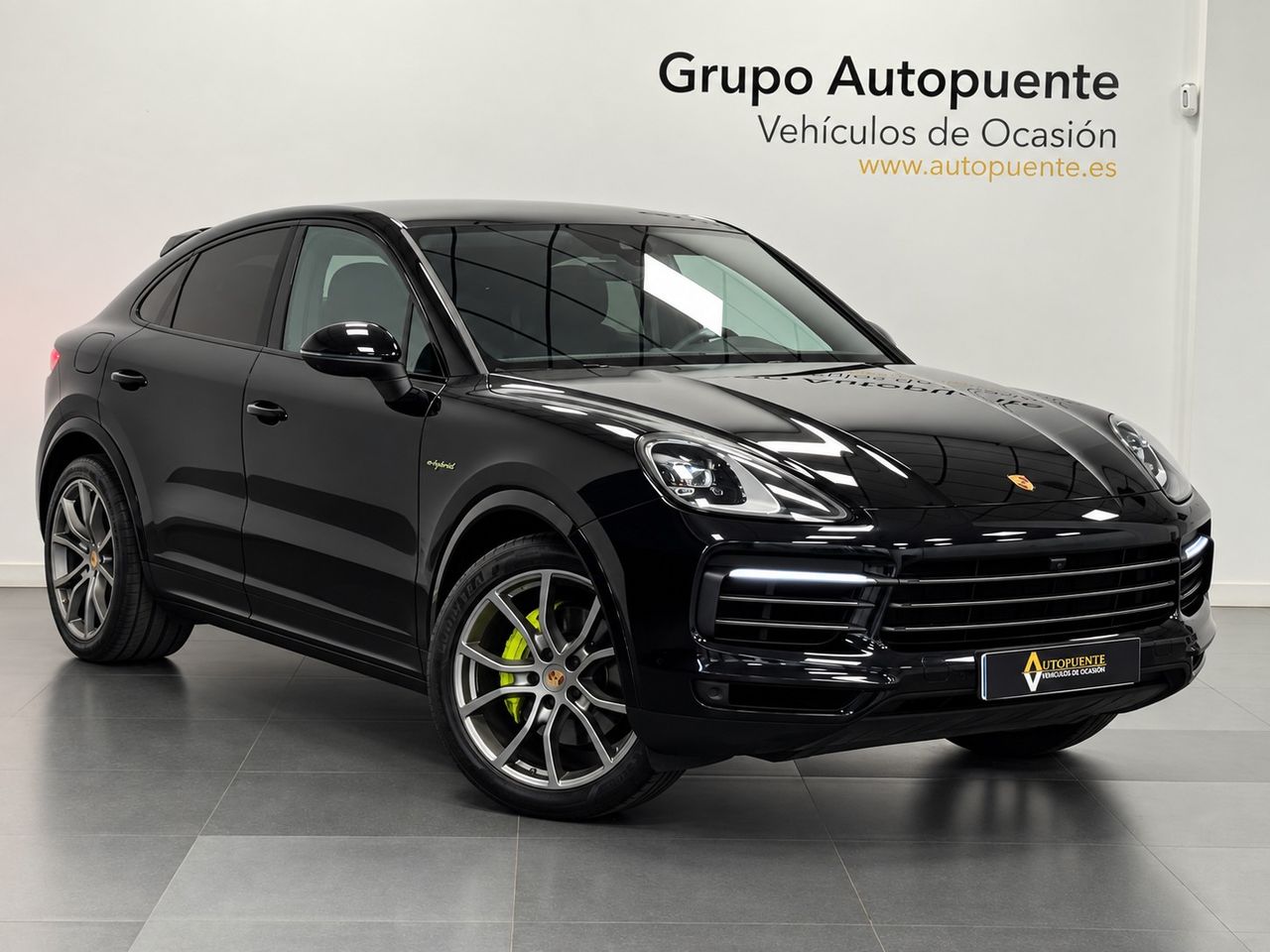 Porsche Cayenne CAYENNE COUPE E-HYBRID  foto 2