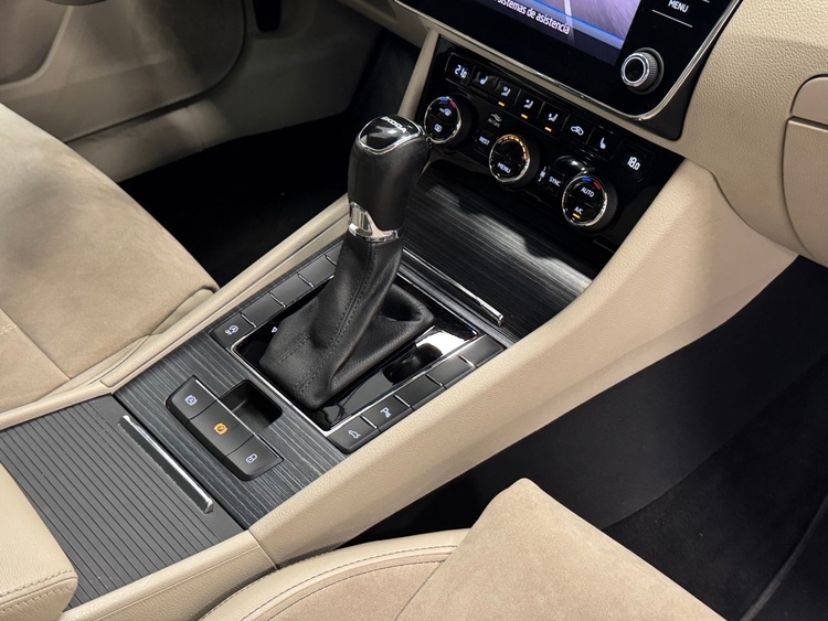Skoda Superb STYLE PLUS  foto 29