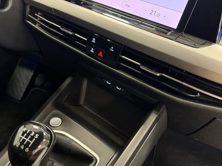 Volkswagen Golf LIFE TDI foto 30