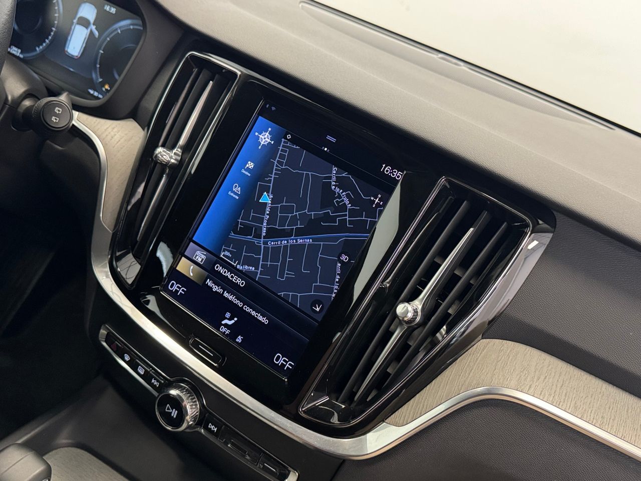 Volvo V60 Cross Country  2.0 B4 D PRO AUTO foto 29