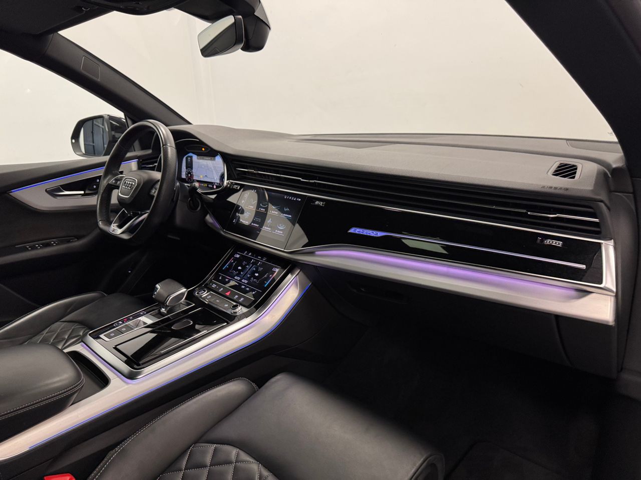 Audi Q8 55TFSI QUATTRO foto 13
