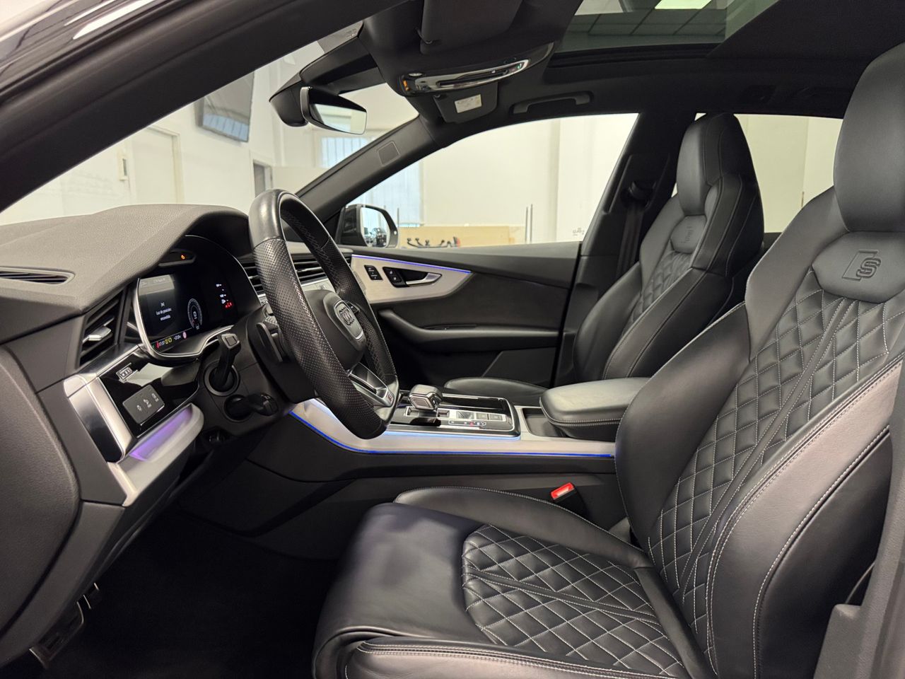 Audi Q8 55TFSI QUATTRO foto 14