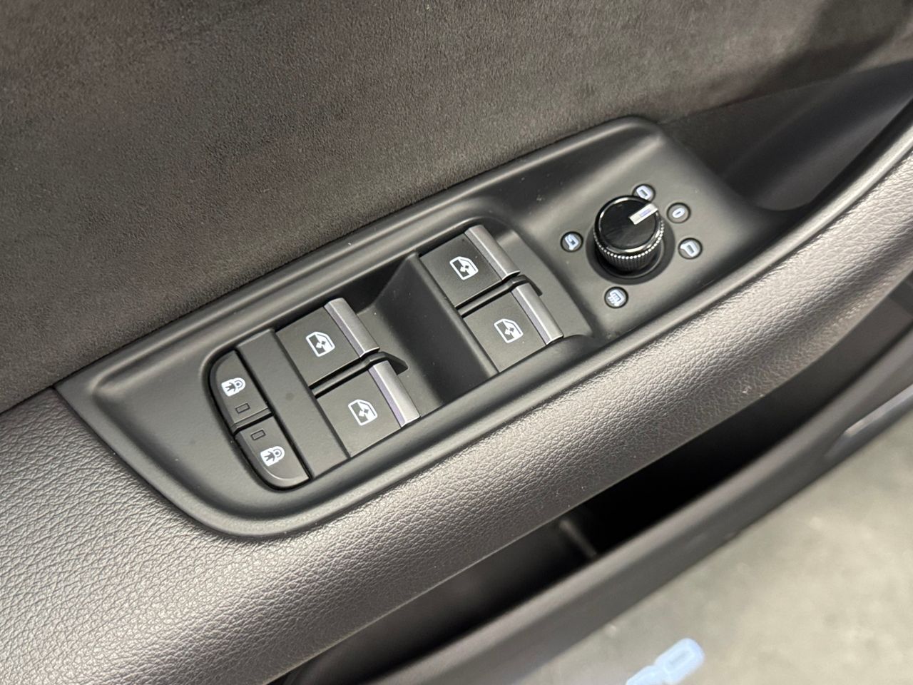 Audi Q8 55TFSI QUATTRO foto 15