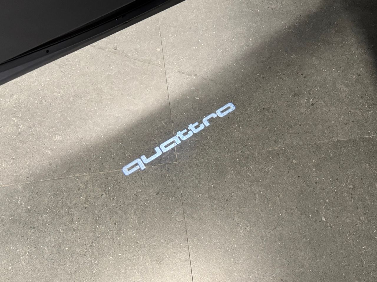 Audi Q8 55TFSI QUATTRO foto 17