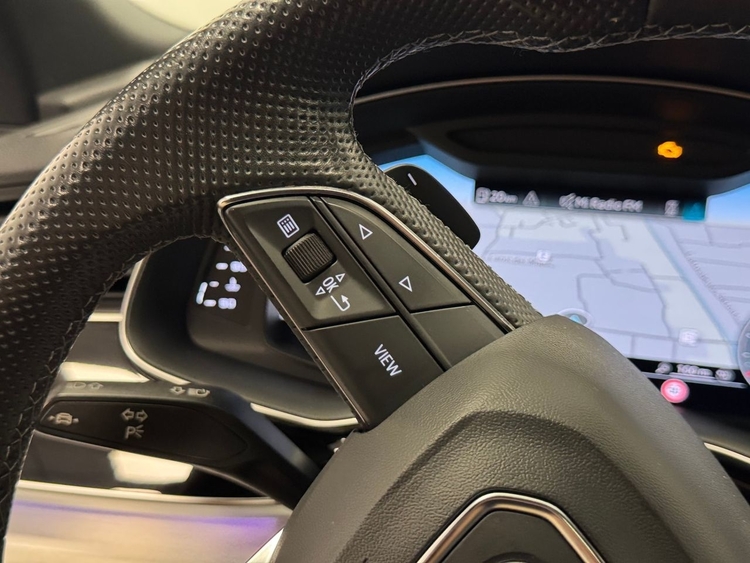 Audi Q8 55TFSI QUATTRO foto 23