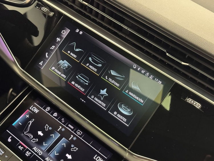 Audi Q8 55TFSI QUATTRO foto 35
