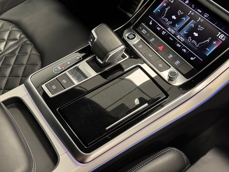 Audi Q8 55TFSI QUATTRO foto 40