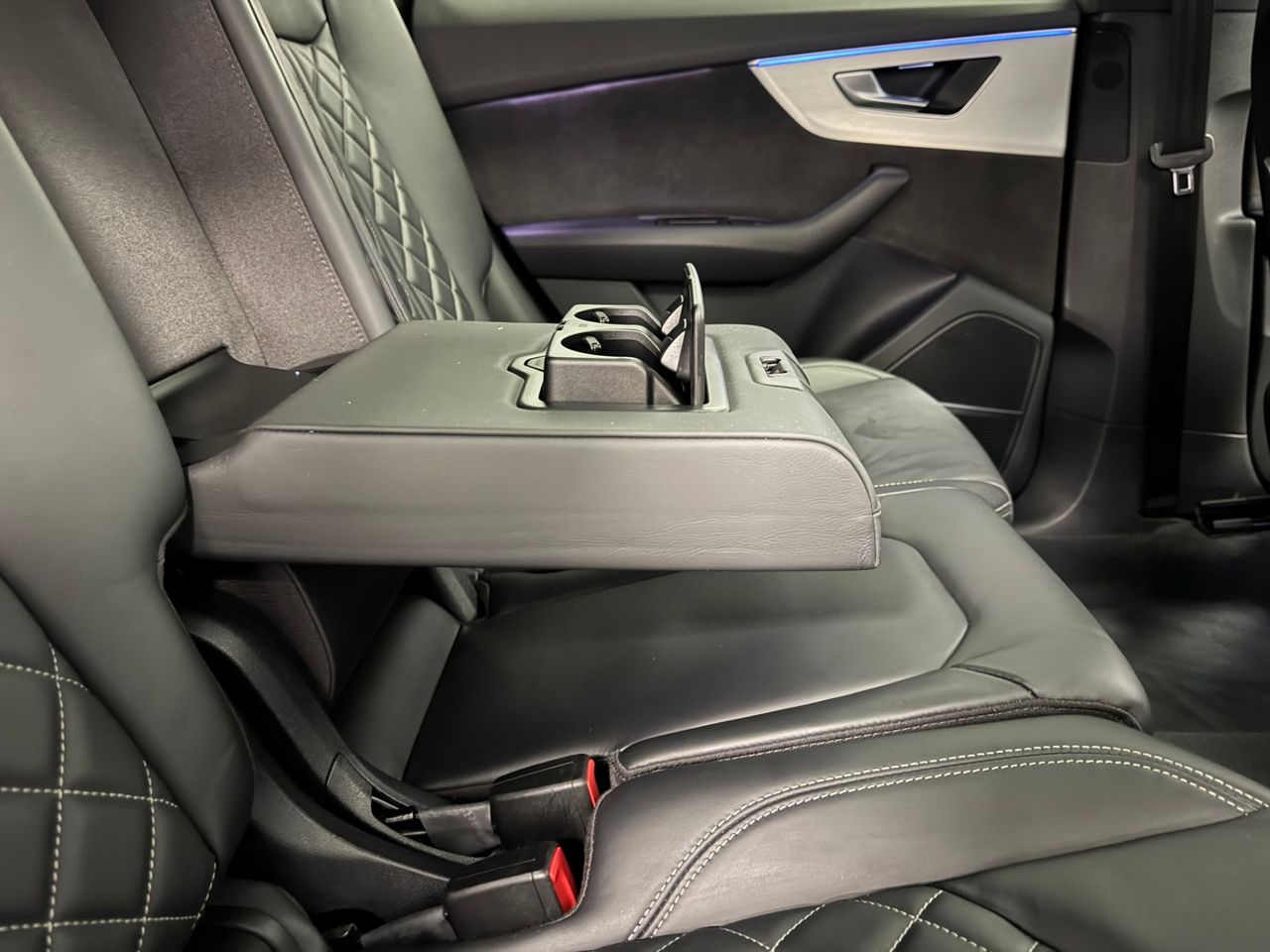 Audi Q8 55TFSI QUATTRO foto 44