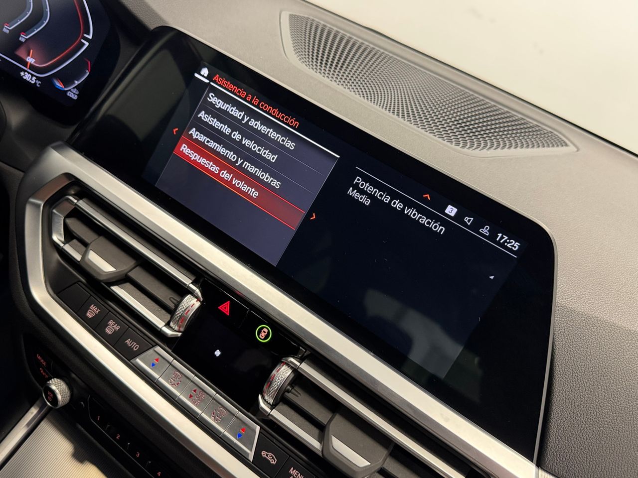 BMW Serie 3 320D AUTO foto 27