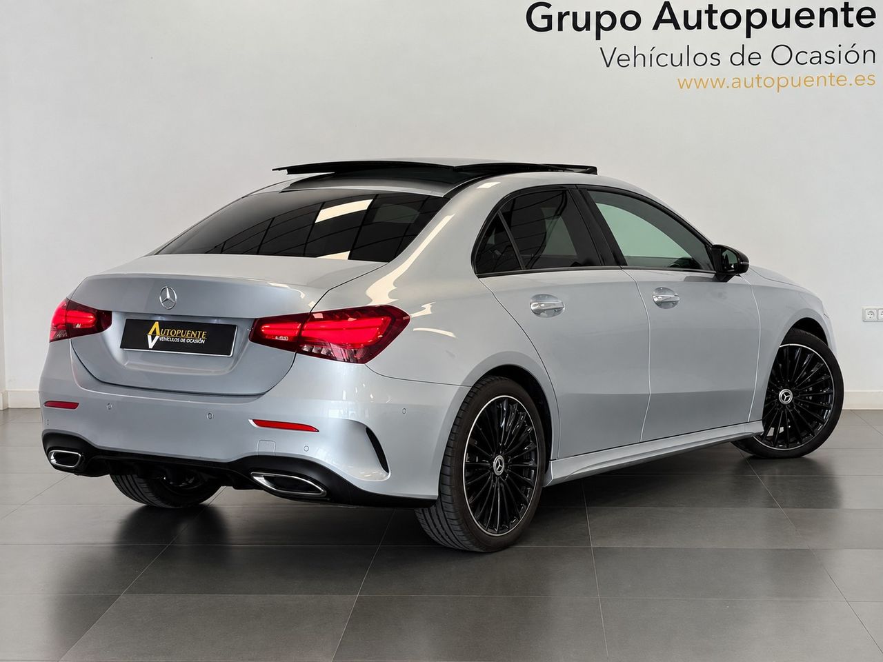 Mercedes Clase A A200D AMG 4MATIC miniatura 4