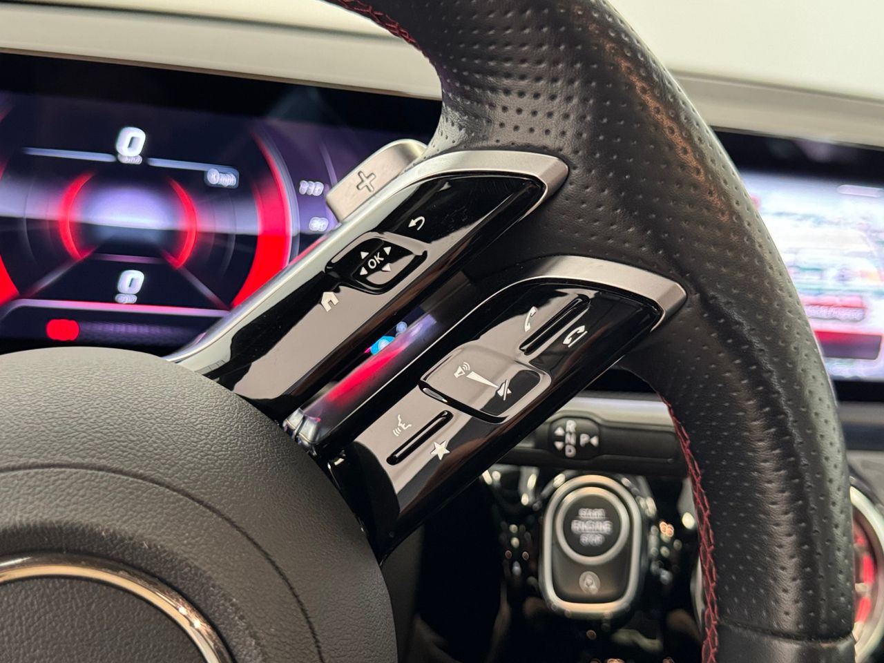 Mercedes Clase A A200D AMG 4MATIC miniatura 24
