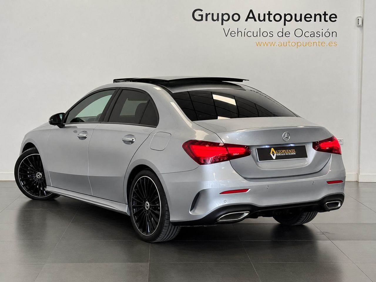Mercedes Clase A A200D AMG 4MATIC miniatura 5