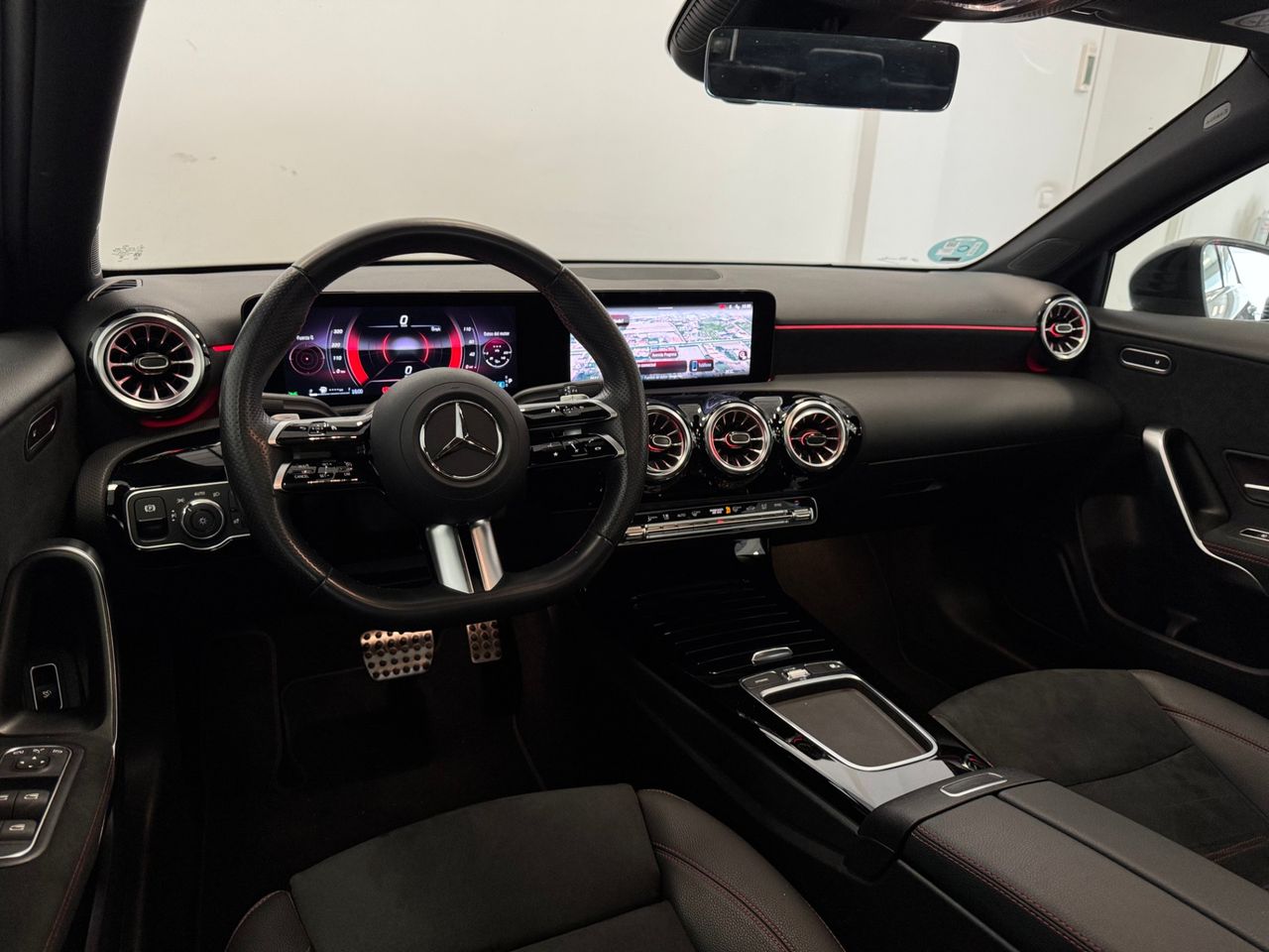 Mercedes Clase A A200D AMG 4MATIC miniatura 9