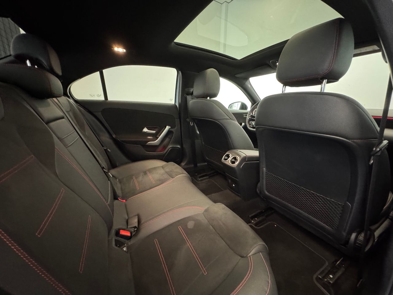 Mercedes Clase A A200D AMG 4MATIC foto 38