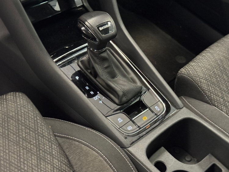 Skoda Karoq STYLE DSG  foto 21