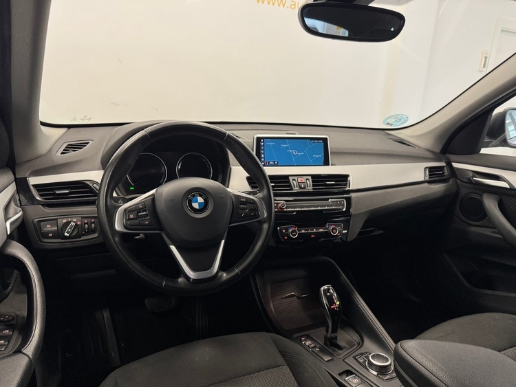 BMW X1 SDRIVE 18D foto 9