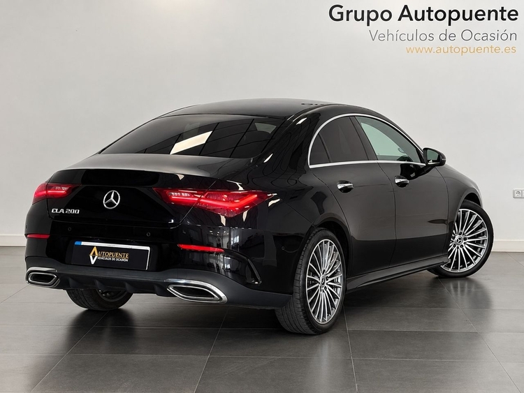 Mercedes CLA 200 AMG LINE  foto 4