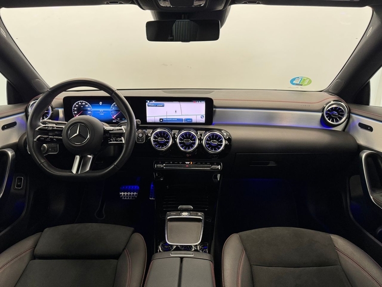 Mercedes CLA 200 AMG LINE  foto 10