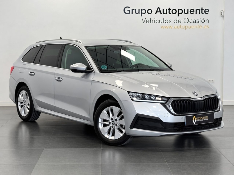 Skoda Octavia AMBITION DSG foto 2