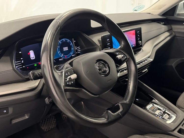 Skoda Octavia AMBITION DSG foto 16