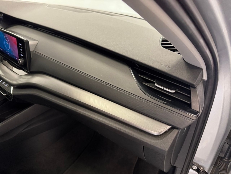 Skoda Octavia AMBITION DSG foto 25
