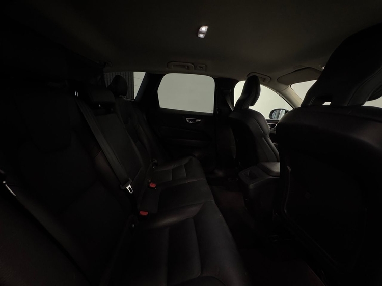 Volvo XC60 B4 D PLUS DARK AUTO foto 26