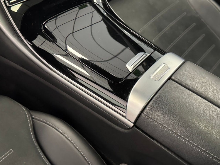 Mercedes Clase C 300 E AMG LINE foto 26