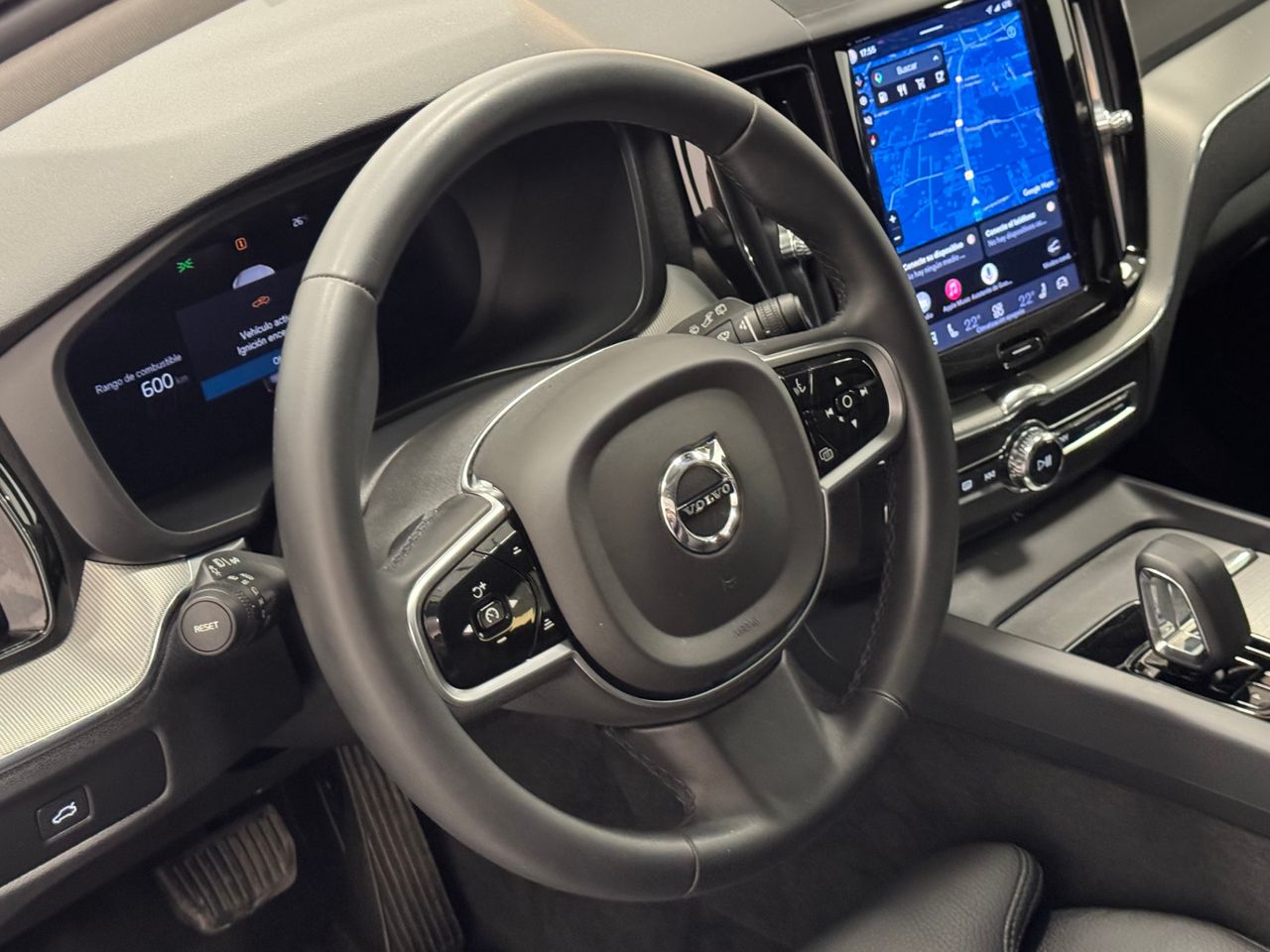 Volvo XC60 B4 D PLUS DARK AUTO foto 17