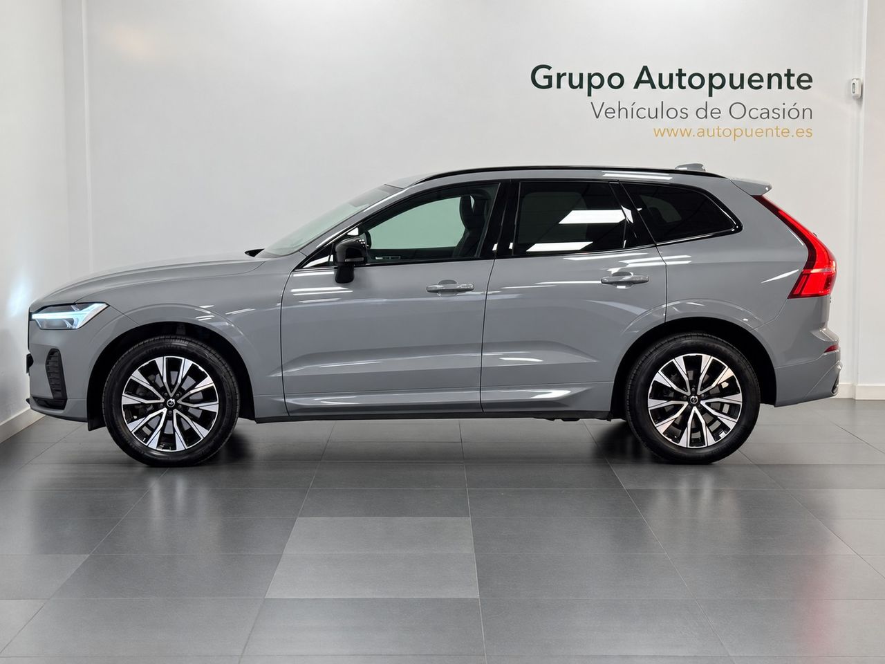 Volvo XC60 B4 D PLUS DARK AUTO foto 6