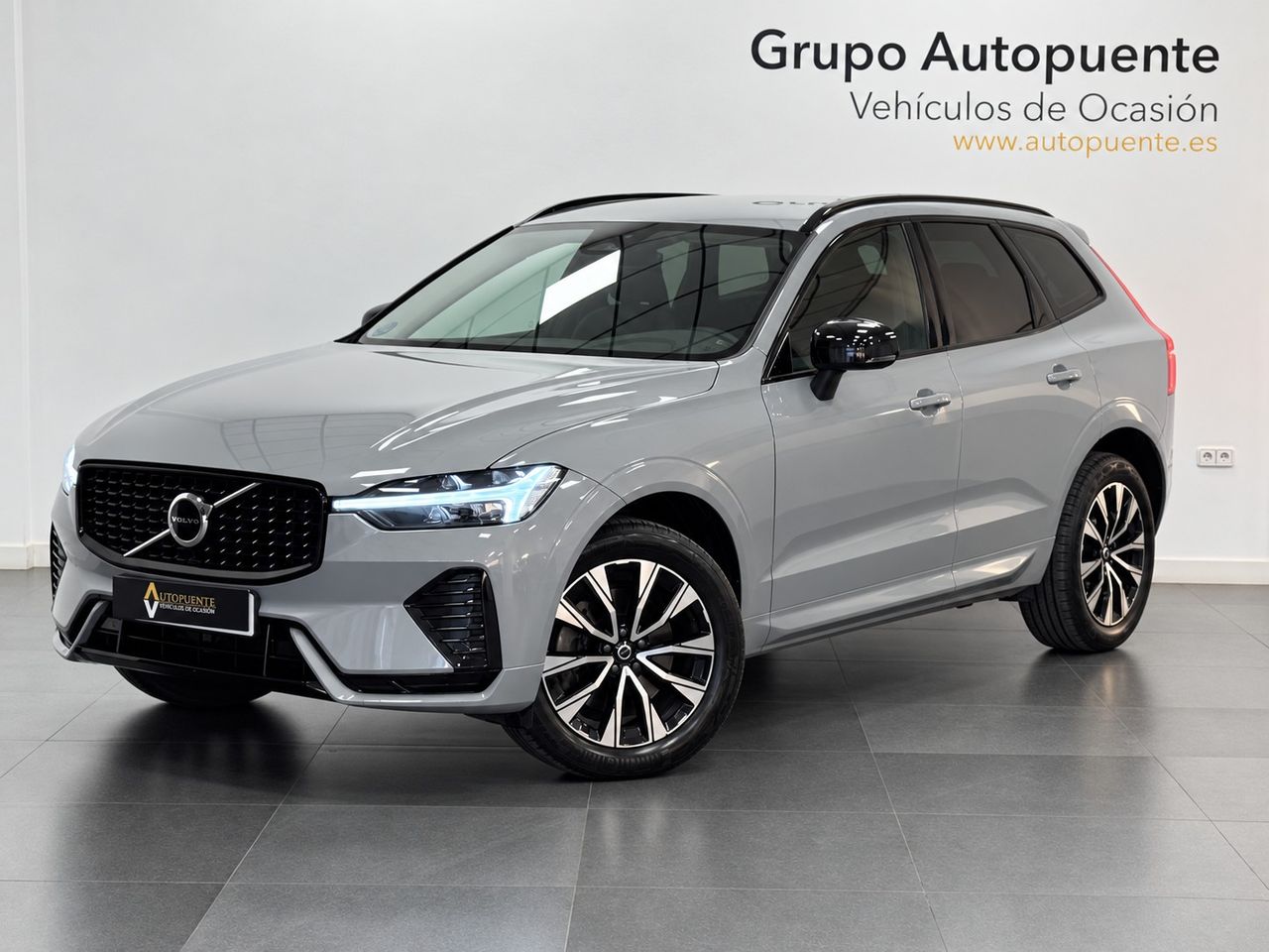 Volvo XC60 B4 D PLUS DARK AUTO foto 7