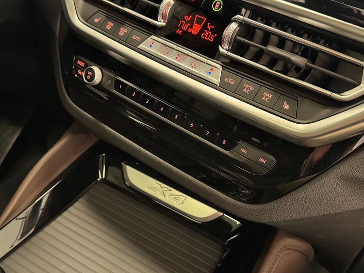 BMW X4 XLINE XDRIVE 20D foto 34