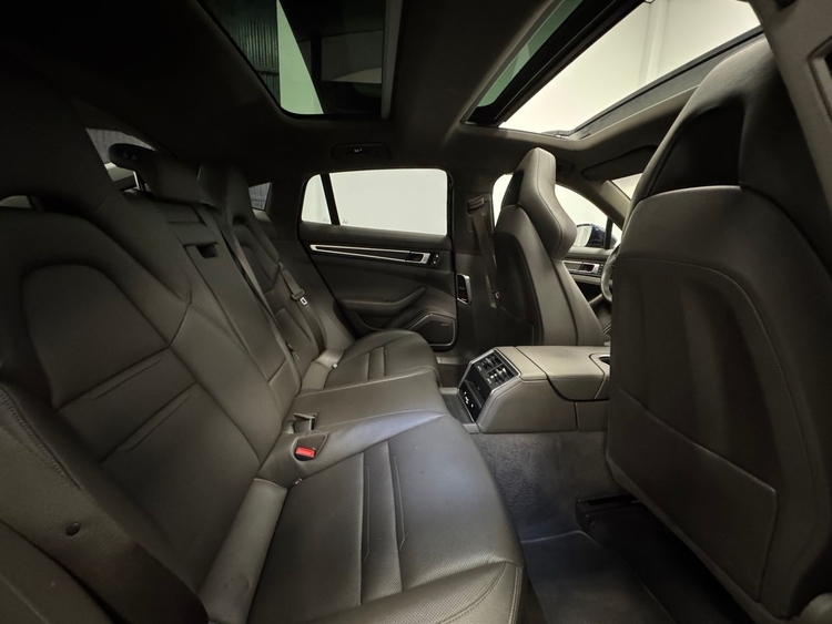 Porsche Panamera 4 E-HYBRID PLATINUM EDITION foto 39