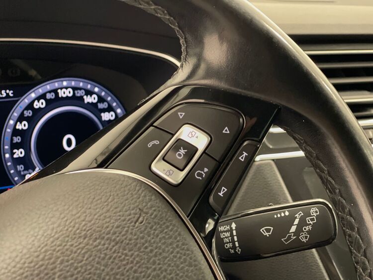Volkswagen Tiguan R LINE foto 22