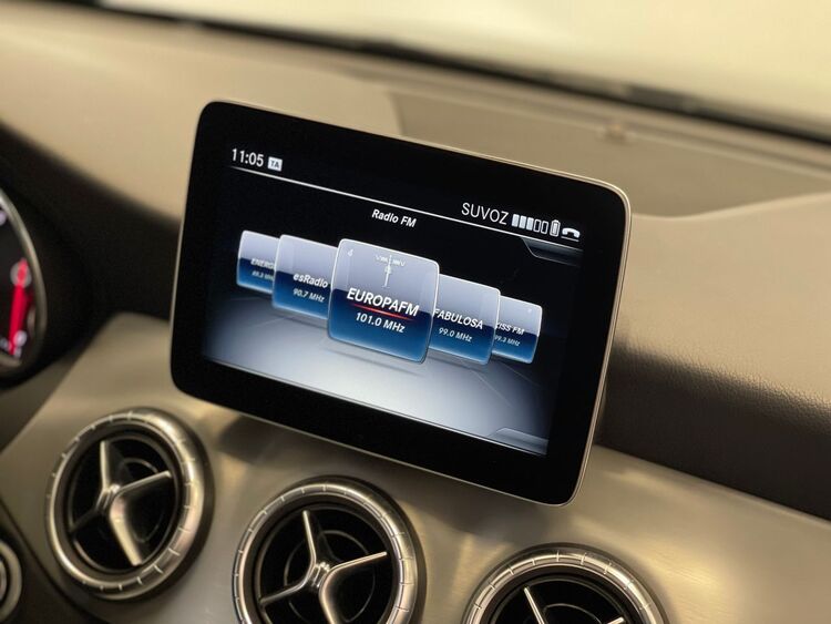 Mercedes CLA SHOOTING BRAKE AMG foto 35