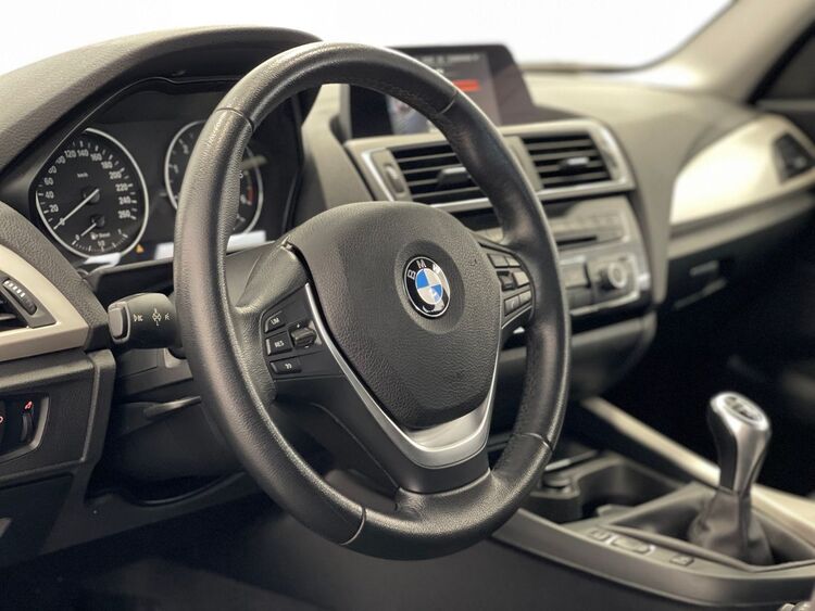 BMW Serie 1 118d foto 20
