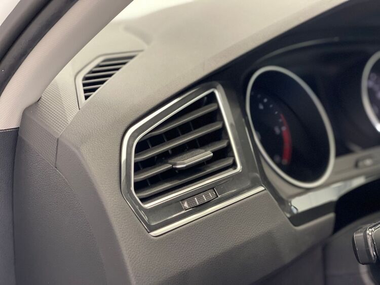 Volkswagen Tiguan R LINE foto 17