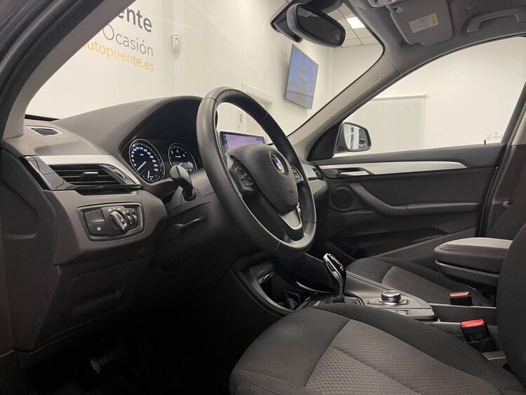 BMW X1 SDRIVE 18D foto 12