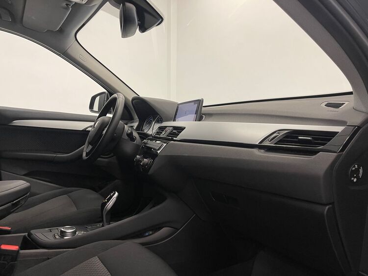 BMW X1 SDRIVE 18D foto 24