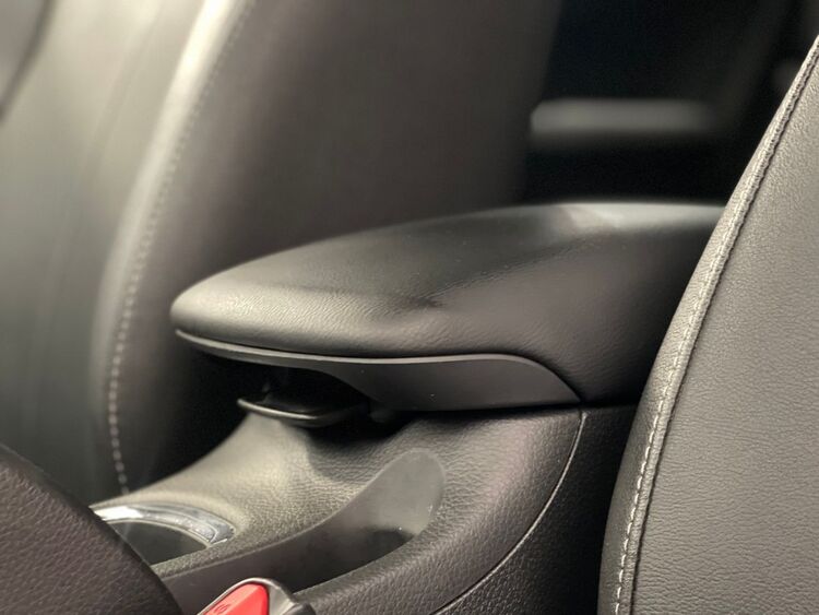 Nissan Pulsar Tekna foto 25