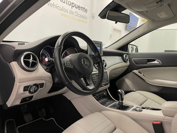 Mercedes GLA Urban foto 12