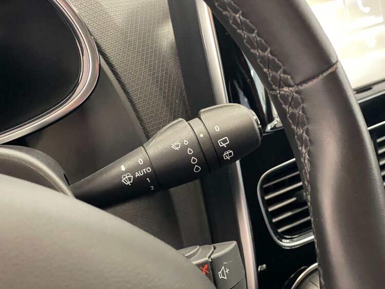 Renault Clio LIMITED foto 24