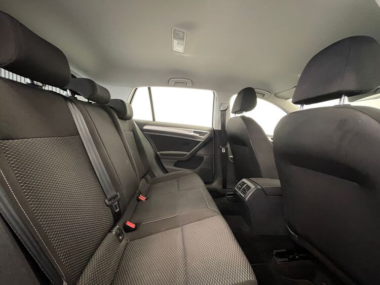 Volkswagen Golf Advance foto 45